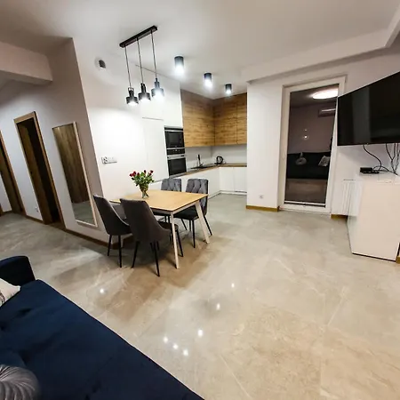 Królowej Jadwigi Z Garażem Apartament Radom