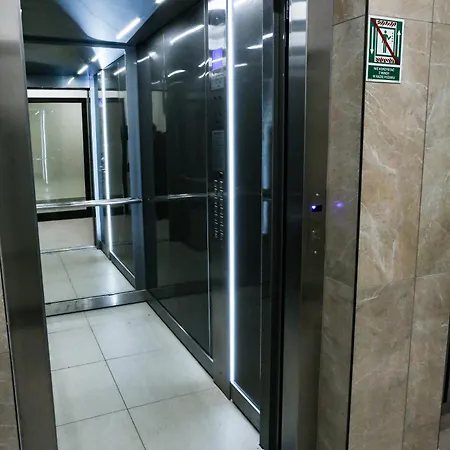 Krolowej Jadwigi Z Garazem Radom