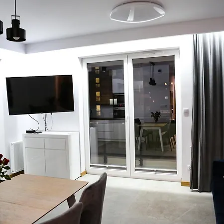 Krolowej Jadwigi Z Garazem Apartment *