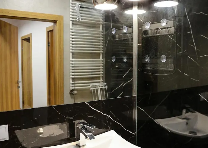 Królowej Jadwigi Z Garażem * Radom