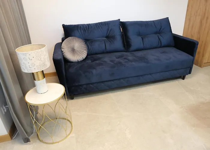 Krolowej Jadwigi Z Garazem *