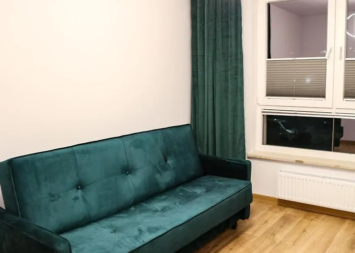 Królowej Jadwigi Z Garażem *